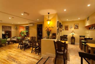 D&acirc;&euro;&trade;Vine Bistro, Bar and Restaurant