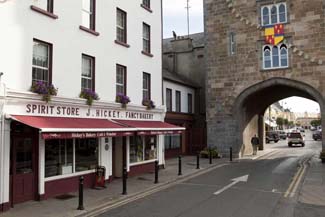 Hickeys Bakery & Cafe