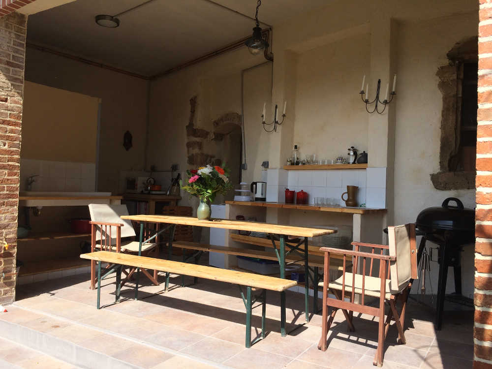 La Cuisine d&rsquo; &Eacute;t&eacute; (&lsquo;Summer Kitchen&rsquo;) 