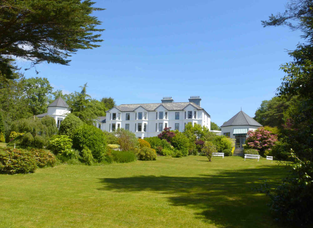 Seaview House Hotel